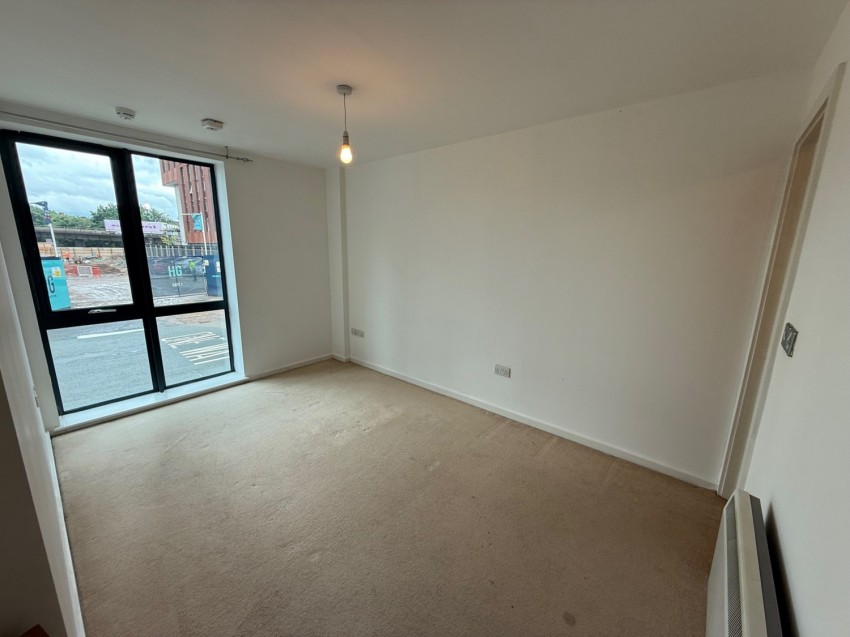 Images for City South, City Road East, Manchester,