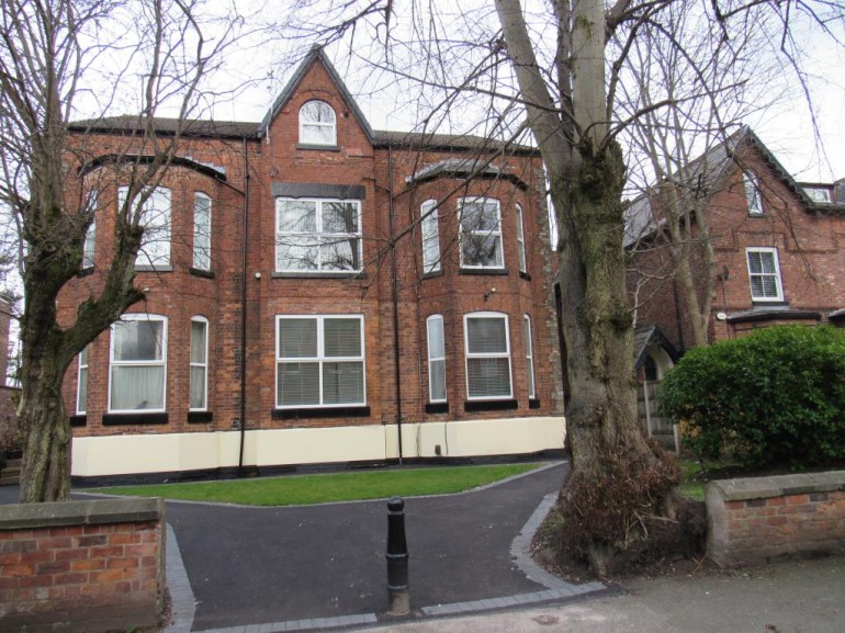 15/17 Hooley Range, Heaton Moor, Stockport, SK4 4HU