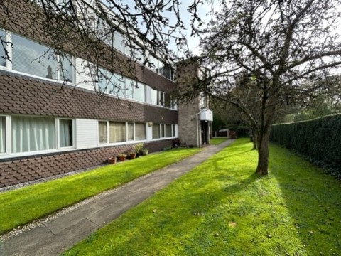 View Full Details for Brankgate Court, Lapwing Lane, West Didsbury, Manchester, M20 2PD
