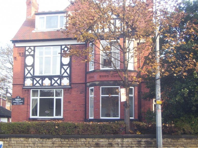 Barlow Moor Road 142, Didsbury, Manchester, M20 2UT