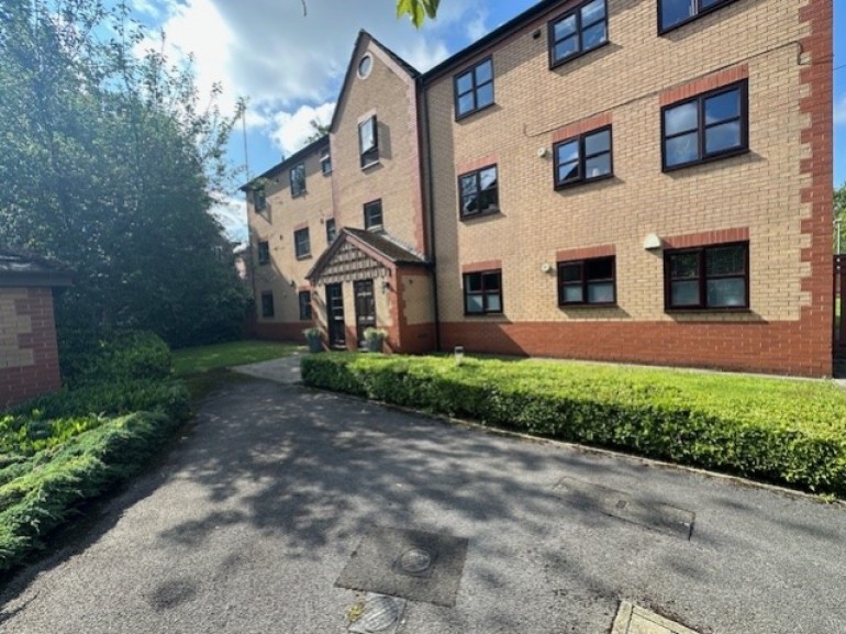 Flat 4 17 Raleigh Close, Didsbury