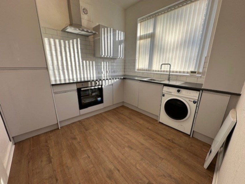 Images for 2 Cliff Grove, Heaton Moor, Stockport, SK4 4HR